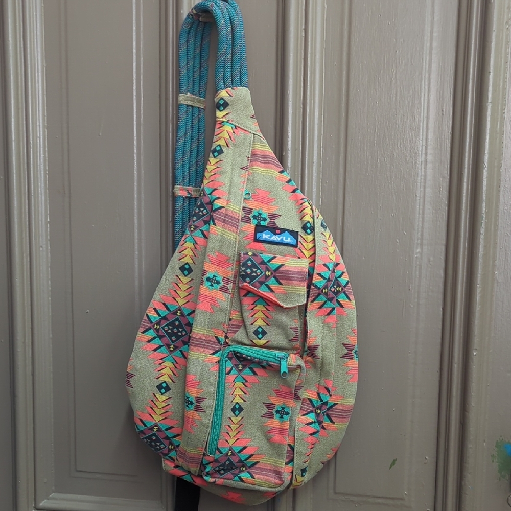 Kavu Women's Aztec Pattern Sling Bag - Pink and Green